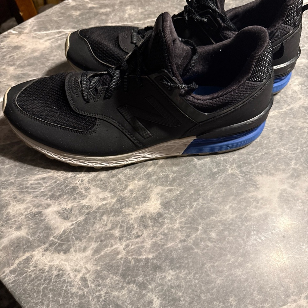 New Balance Mens Fresh Foam 574 V2 Sport Black Blue White Size 11.5 D